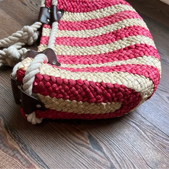 Red straw Cornhusk tote bag nautical stripes rope handles wood anchor - Picture 11 of 12